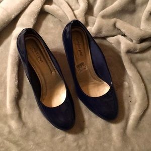 Navy blue heels